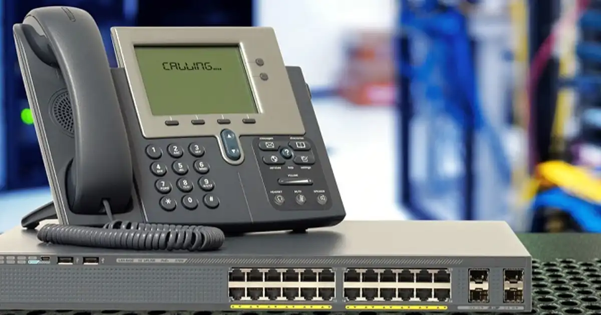 سیستم VoIP چیست و چرا هر کسب وکاری باید آن را داشته باشد؟